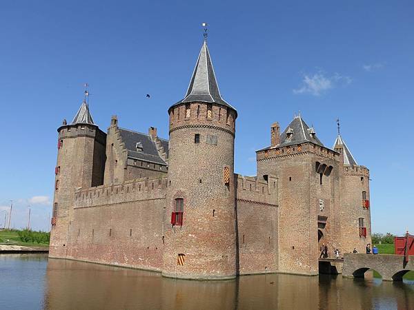 IMG_2043.jpg IMG_2043.jpg