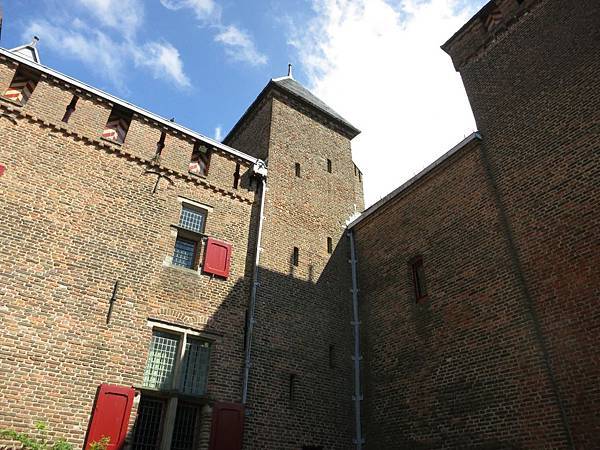 IMG_2053.jpg IMG_2053.jpg