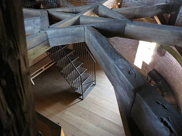 IMG_2057.jpg IMG_2057.jpg