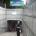 寬闊的地下道.jpg 寬闊的地下道.jpg