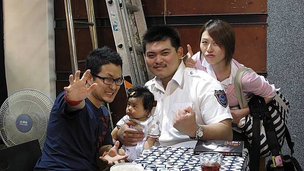 1482216_630684600323522_1721946539_n