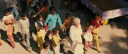 成群索討的印度小孩