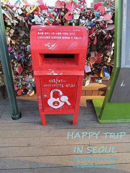 [2012韩国自由行]N 首尔塔 、玻璃电梯及南山缆