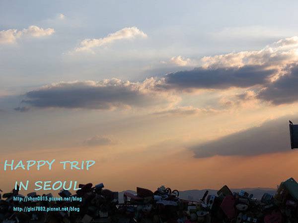 [2012韩国自由行]N 首尔塔 、玻璃电梯及南山缆