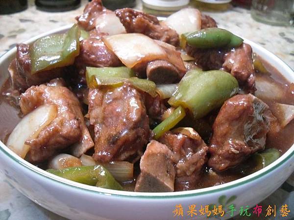 石榴糖漿排骨作法