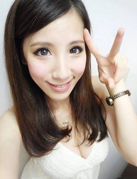 我愛黑澀會F奶瑤瑤 越來越正