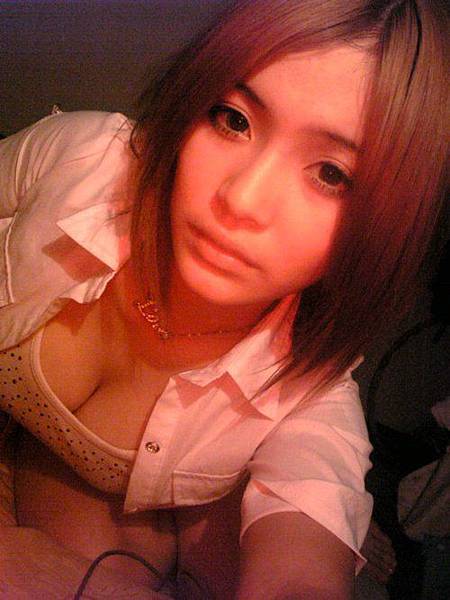 33E可愛又性感正妹 元欣 身材好棒