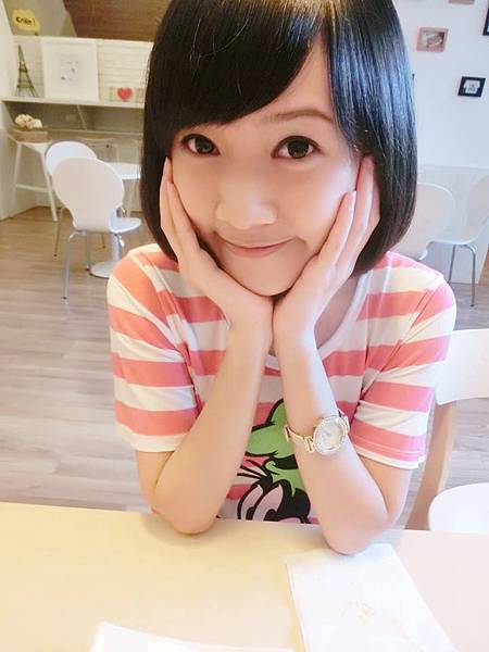 PTT瘋狂轉載「可愛女老師」古珮菁