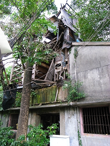 R0018585a.jpg R0018585a.jpg