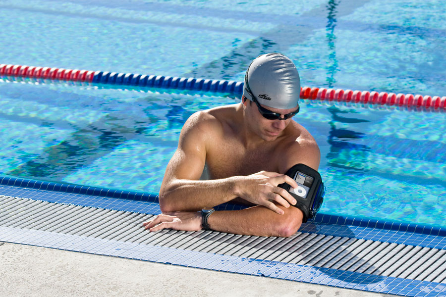 WaterproofArmbands_WA1_swimmer2.jpg WaterproofArmbands_WA1_swimmer2.jpg