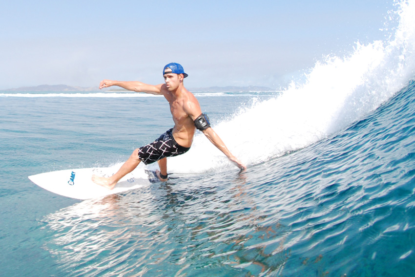 WaterproofArmbands_WA2_Surf2.jpg WaterproofArmbands_WA2_Surf2.jpg