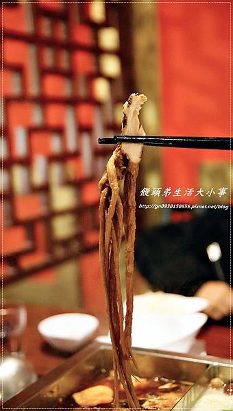 【食記/新北市】獨家口味~重慶烤魚鴛鴦鍋♪♪紅門宴麻辣鍋♪♪ 【食記/新北市】獨家口味~重慶烤魚鴛鴦鍋♪♪紅門宴麻辣鍋♪♪