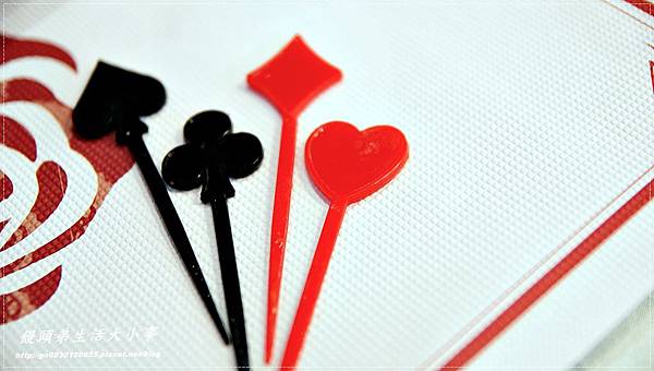 【食記/台北市】走進童話世界裡~愛麗絲夢遊仙境 【食記/台北市】走進童話世界裡~愛麗絲夢遊仙境