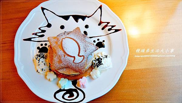 【食記/基隆市】超萌超Ｑ的貓王鬆餅～你千萬不能錯過♪♪貓小路cafe♪♪