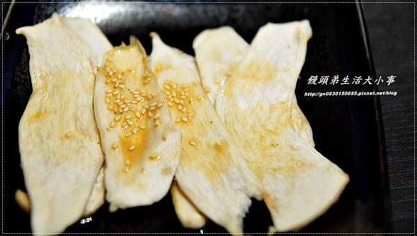 【食記/新北市】三個愛好燒肉的年輕人創開的日式燒烤♪♪九龍炭火燒肉海鮮火鍋♪♪ 【食記/新北市】三個愛好燒肉的年輕人創開的日式燒烤♪♪九龍炭火燒肉海鮮火鍋♪♪