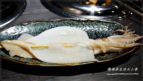 【食記/新北市】三個愛好燒肉的年輕人創開的日式燒烤♪♪九龍炭火燒肉海鮮火鍋♪♪ 【食記/新北市】三個愛好燒肉的年輕人創開的日式燒烤♪♪九龍炭火燒肉海鮮火鍋♪♪