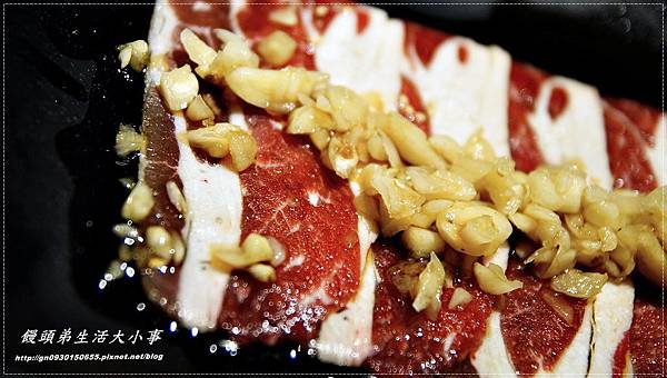 【食記/新北市】三個愛好燒肉的年輕人創開的日式燒烤♪♪九龍炭火燒肉海鮮火鍋♪♪ 【食記/新北市】三個愛好燒肉的年輕人創開的日式燒烤♪♪九龍炭火燒肉海鮮火鍋♪♪
