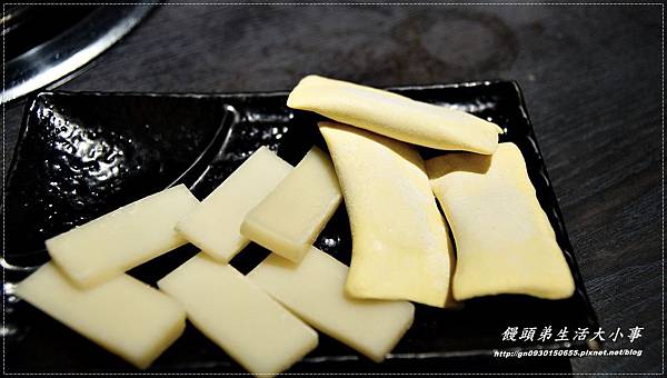 【食記/新北市】三個愛好燒肉的年輕人創開的日式燒烤♪♪九龍炭火燒肉海鮮火鍋♪♪ 【食記/新北市】三個愛好燒肉的年輕人創開的日式燒烤♪♪九龍炭火燒肉海鮮火鍋♪♪
