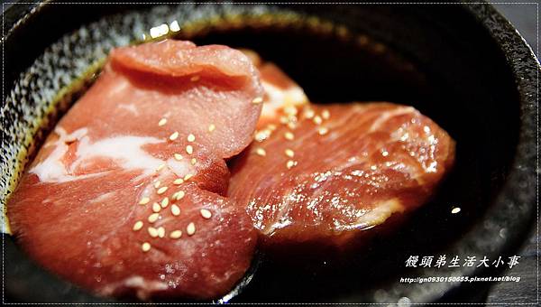 【食記/新北市】三個愛好燒肉的年輕人創開的日式燒烤♪♪九龍炭火燒肉海鮮火鍋♪♪ 【食記/新北市】三個愛好燒肉的年輕人創開的日式燒烤♪♪九龍炭火燒肉海鮮火鍋♪♪