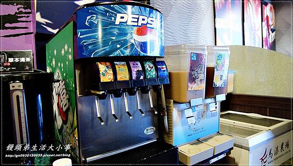 【食記/新北市】捷運美食~超厚牛排滿足你的味蕾♪♪牛排小子火烤厚切牛排♪♪ 【食記/新北市】捷運美食~超厚牛排滿足你的味蕾♪♪牛排小子火烤厚切牛排♪♪