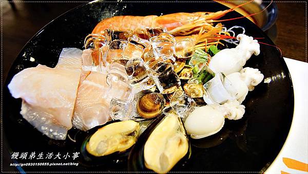 【食記/新北市】捷運美食~有趣店名,超值豪華鍋物♪♪鍋 一回生二回熟♪♪ (南勢角店) 【食記/新北市】捷運美食~有趣店名,超值豪華鍋物♪♪鍋 一回生二回熟♪♪ (南勢角店)