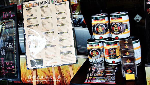 【食記/新北市】捷運美食~超大隻法式香烤嫩雞,讓人意猶未盡♪♪麥晶鮮釀啤酒創意料理餐廳 【食記/新北市】捷運美食~超大隻法式香烤嫩雞,讓人意猶未盡♪♪麥晶鮮釀啤酒創意料理餐廳