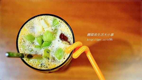 【食記/新北市】隱藏小巷弄裡,超犯規的蛋汁PIZZA♪♪Brothers異國料理♪♪ 【食記/新北市】隱藏小巷弄裡,超犯規的蛋汁PIZZA♪♪Brothers異國料理♪♪