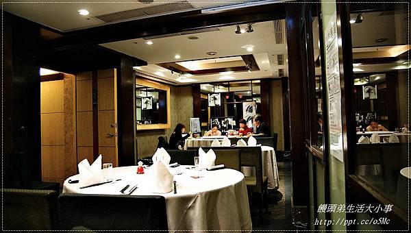 【食記/台北市】秋令進補,吃這超大塊的排翅就準沒錯♪♪橋園♪♪ 【食記/台北市】秋令進補,吃這超大塊的排翅就準沒錯♪♪橋園♪♪