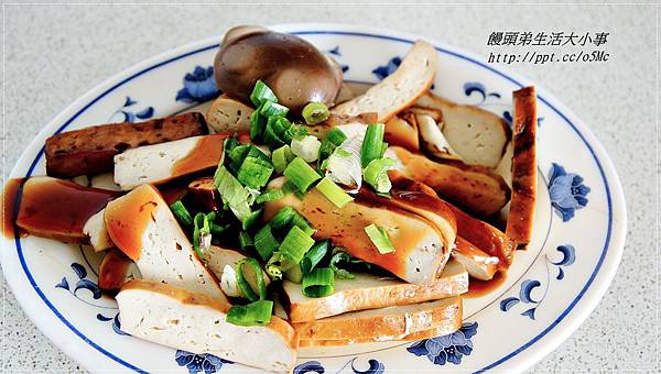 【苗栗/三義】平民小吃~天天人潮大爆滿♪♪金榜題名麵♪♪ (二訪) 【苗栗/三義】平民小吃~天天人潮大爆滿♪♪金榜題名麵♪♪ (二訪)