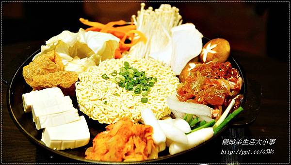 【食記/宜蘭】哇!!平價的熱炒店,居然有賣韓式泡菜鍋♪♪茶宴♪♪ 【食記/宜蘭】哇!!平價的熱炒店,居然有賣韓式泡菜鍋♪♪茶宴♪♪