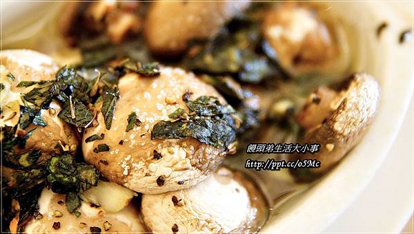 【食記/台北市】捷運美食~超豪華海鮮披薩♪♪上菜囉 Viva la fete法式餐廳♪♪ 【食記/台北市】捷運美食~超豪華海鮮披薩♪♪上菜囉 Viva la fete法式餐廳♪♪