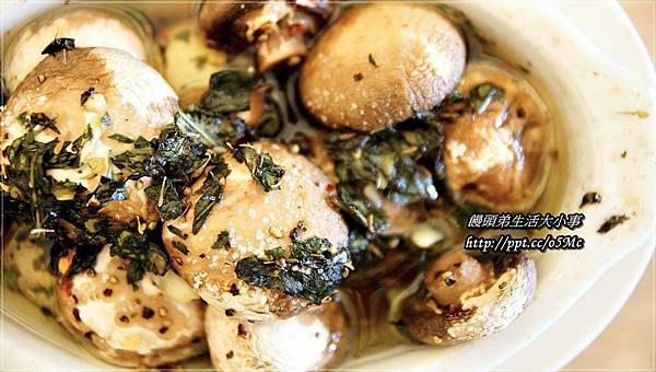 【食記/台北市】捷運美食~超豪華海鮮披薩♪♪上菜囉 Viva la fete法式餐廳♪♪ 【食記/台北市】捷運美食~超豪華海鮮披薩♪♪上菜囉 Viva la fete法式餐廳♪♪