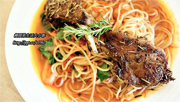 【食記/台北市】捷運美食~超豪華海鮮披薩♪♪上菜囉 Viva la fete法式餐廳♪♪ 【食記/台北市】捷運美食~超豪華海鮮披薩♪♪上菜囉 Viva la fete法式餐廳♪♪