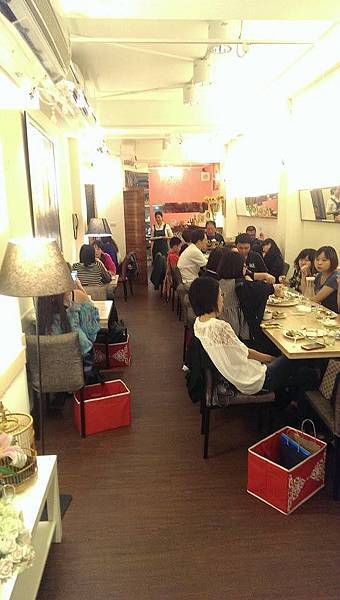 10733431_303170173209874_220339004_n