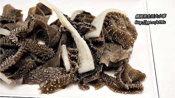 【食記/台北市】白金牛肉CP值高,吃到飽火鍋饗宴♪滿堂紅頂級麻辣鴛鴦火鍋♪ 【食記/台北市】白金牛肉CP值高,吃到飽火鍋饗宴♪滿堂紅頂級麻辣鴛鴦火鍋♪