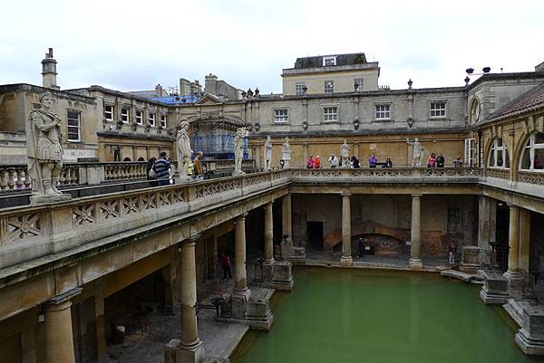 巴斯.jpg 巴斯.jpg