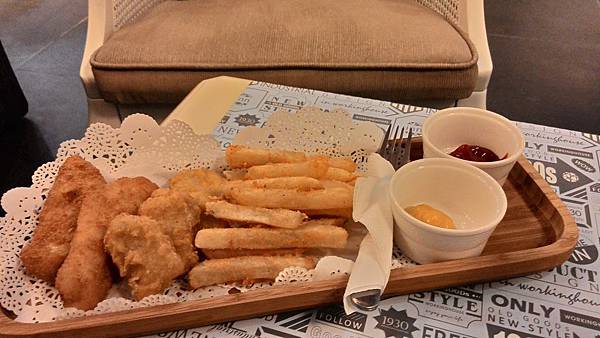 P_20140913_184744_HDR.jpg P_20140913_184744_HDR.jpg