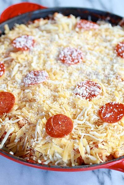 Skillet-Baked-Pasta-with-Gouda-Cheese-2 Skillet-Baked-Pasta-with-Gouda-Cheese-2
