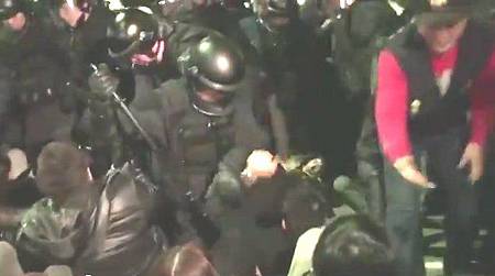 學運暴力.jpg 學運暴力.jpg