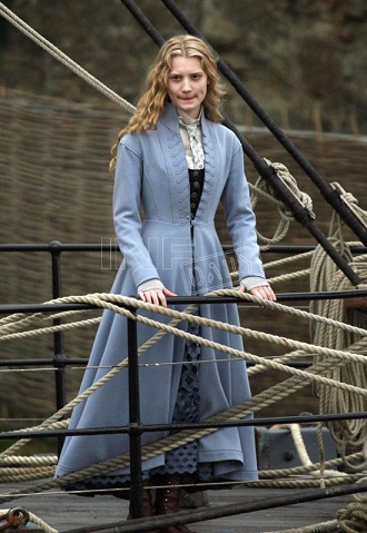 burtons-alice-in-wonderland.jpg burtons-alice-in-wonderland.jpg