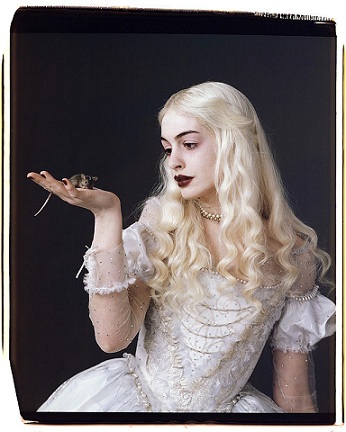alice-in-wonderland-white-queen.jpg alice-in-wonderland-white-queen.jpg
