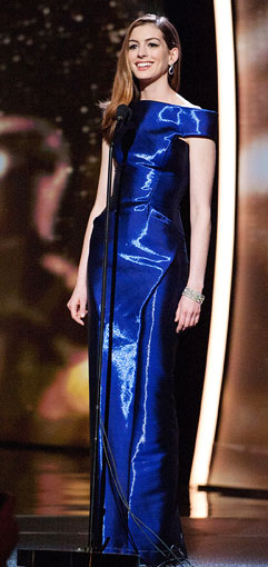 Anne-Hathaway-Oscar-dress5_241.jpg Anne-Hathaway-Oscar-dress5_241.jpg