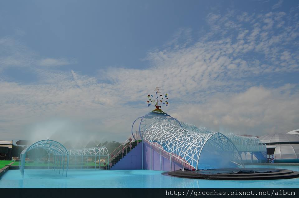 993909_671893796160340_2054012191_n