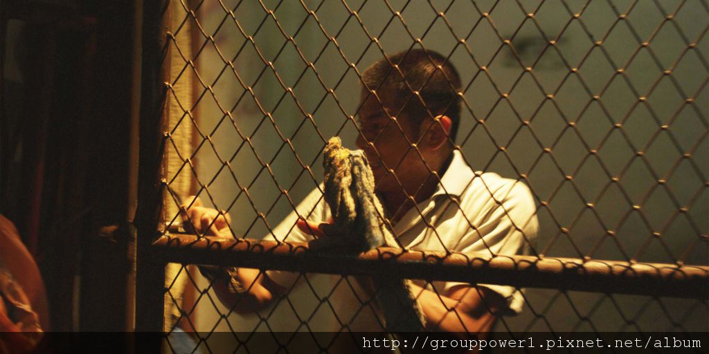 B005_C005_10182V_0153.jpg B005_C005_10182V_0153.jpg