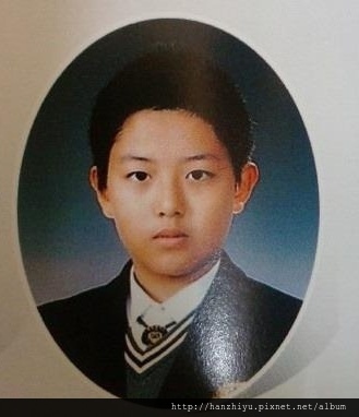 씨엔블루-정신-졸업사진.jpg 씨엔블루-정신-졸업사진.jpg