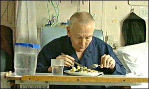 _1938183_patienteating300