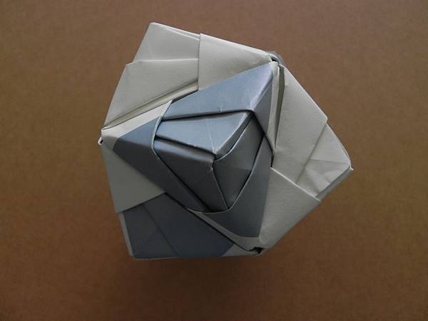 八角紙球 (20).JPG