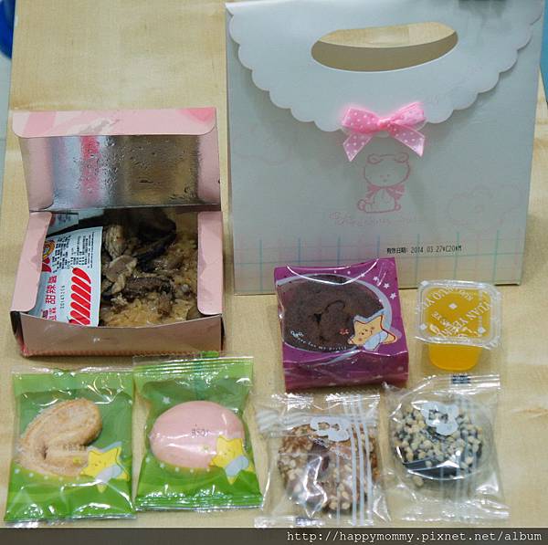 郭元益油飯彌月蛋糕試吃 (1) 郭元益油飯彌月蛋糕試吃 (1)