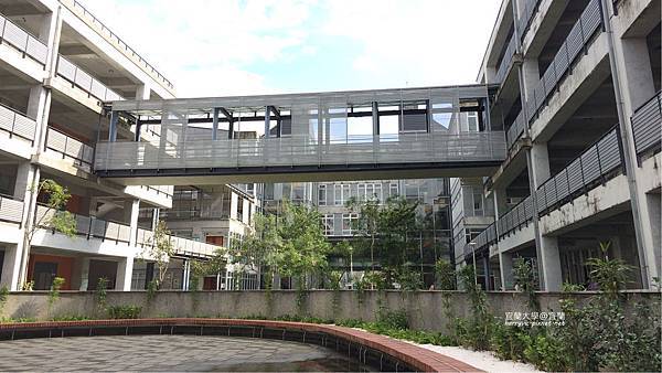 宜蘭大學-綜合教學大樓