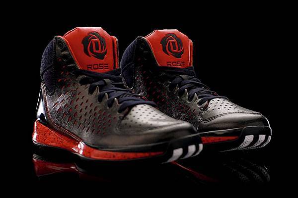 adidas-basketball-look-at-the-d-rose-3-video-0.jpg